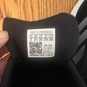 kids size 3 running sneaker shoe Adidas Durango black and red